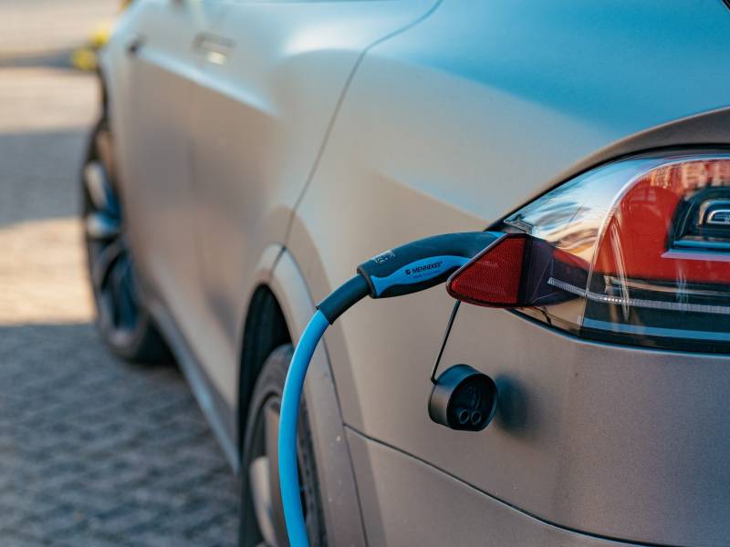 baterías de litio, Las baterías de zin-aire podrían ser empleadas para mejorar la eficiencia de los coches eléctricos, notaron los investigadores.