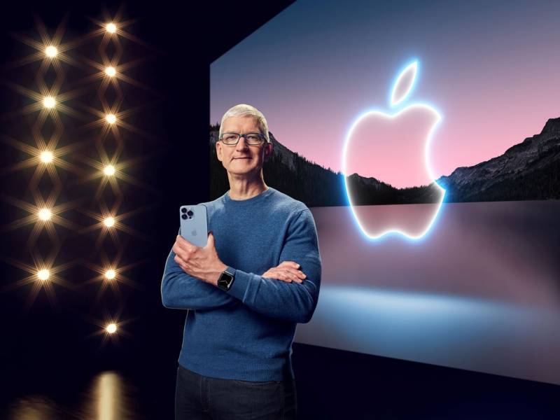 iPhone 13 y Tim Cook