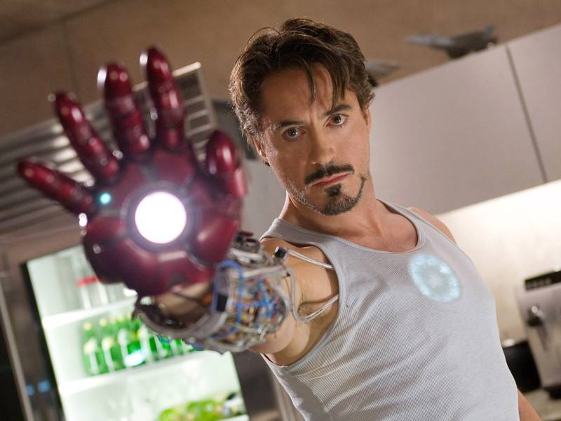 universo cinematográfico de marvel tony stark iron man demon in a bottle robert downey jr. disney spider-man: no way home